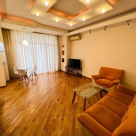 Four Seasons Apartment By Baku Housing Ngoại thất bức ảnh