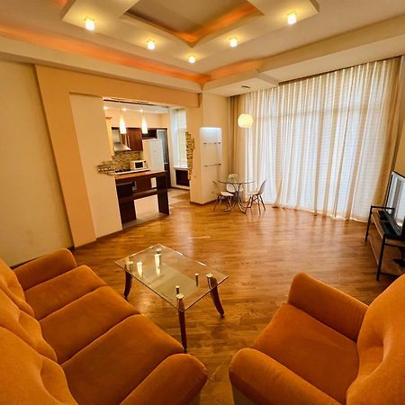 Four Seasons Apartment By Baku Housing Ngoại thất bức ảnh