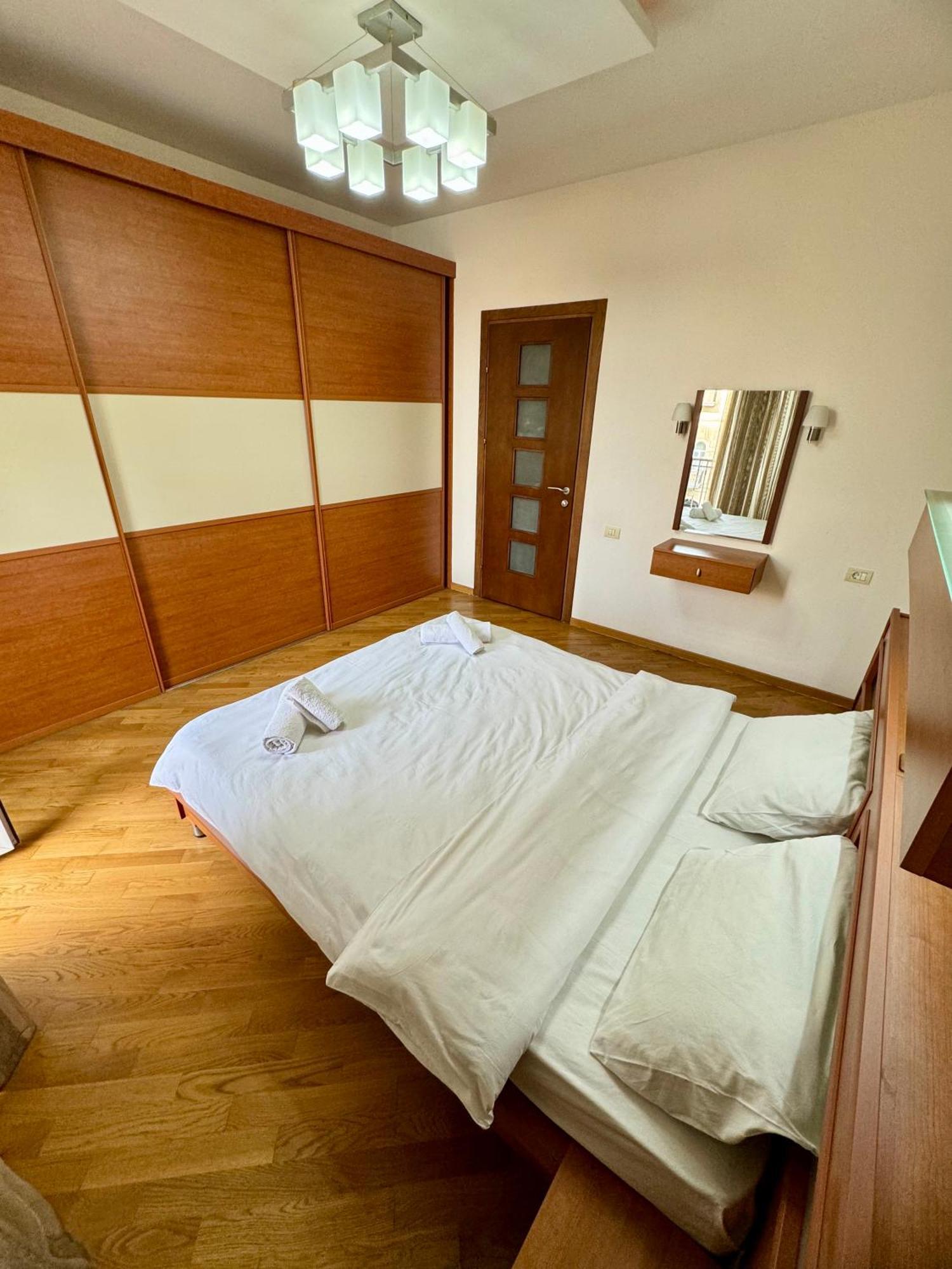 Four Seasons Apartment By Baku Housing Ngoại thất bức ảnh